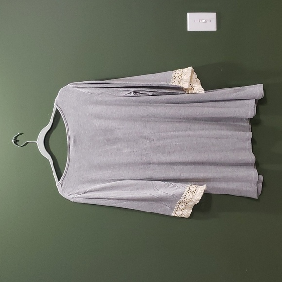 NWT Pressbox Women NCSU Tunic Top Medium Gray Tee NC State Game Fan Boho Comfy - Picture 5 of 12